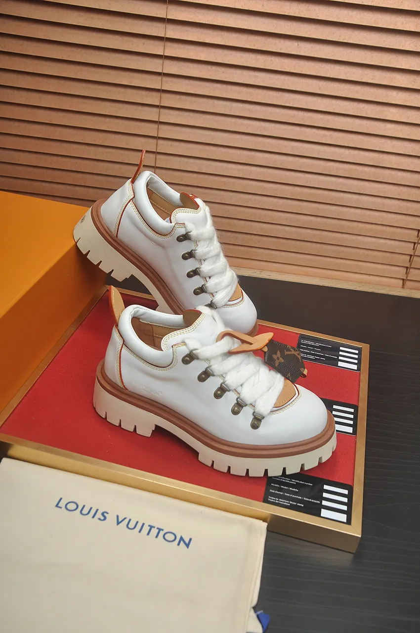 Men's shoes 💰660💶 LV Louis Vuitton 2025 autumn and winter new couple's new style, the original version is developed one to one, retro fashion, handsome and cool mountaineering derby shoes are out of stock 👍 💎 Material: imported first-layer cowhide 💎 Lining: imported lambskin 💎 Outsole: original molded TR non-slip sole 💎 Bottom height: 3.5cm 💎 Shoe size: 35-45 for both men and women